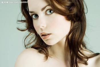 ������齫������Ƶ���Ĵ���У���ҵ��̺�� �����볡�������(��ͼ)...